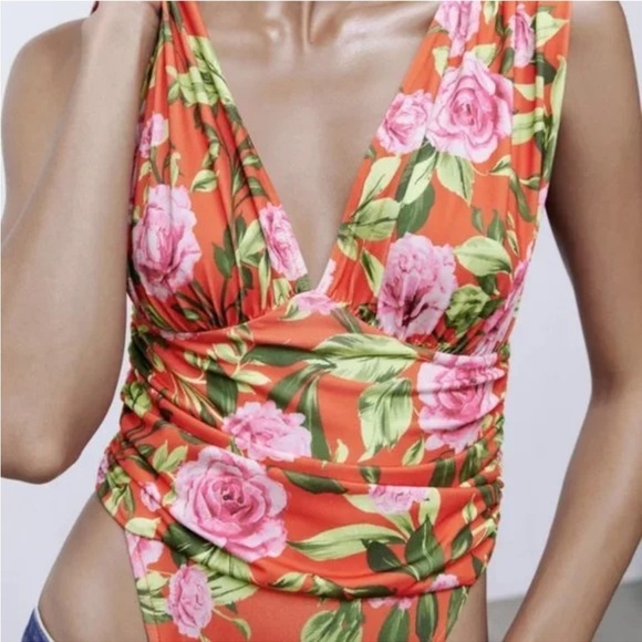 Zara Orange Floral V Neck Sleeveless Draped Bodysuit Womens Small NWT Blogger - Picture 1 of 3